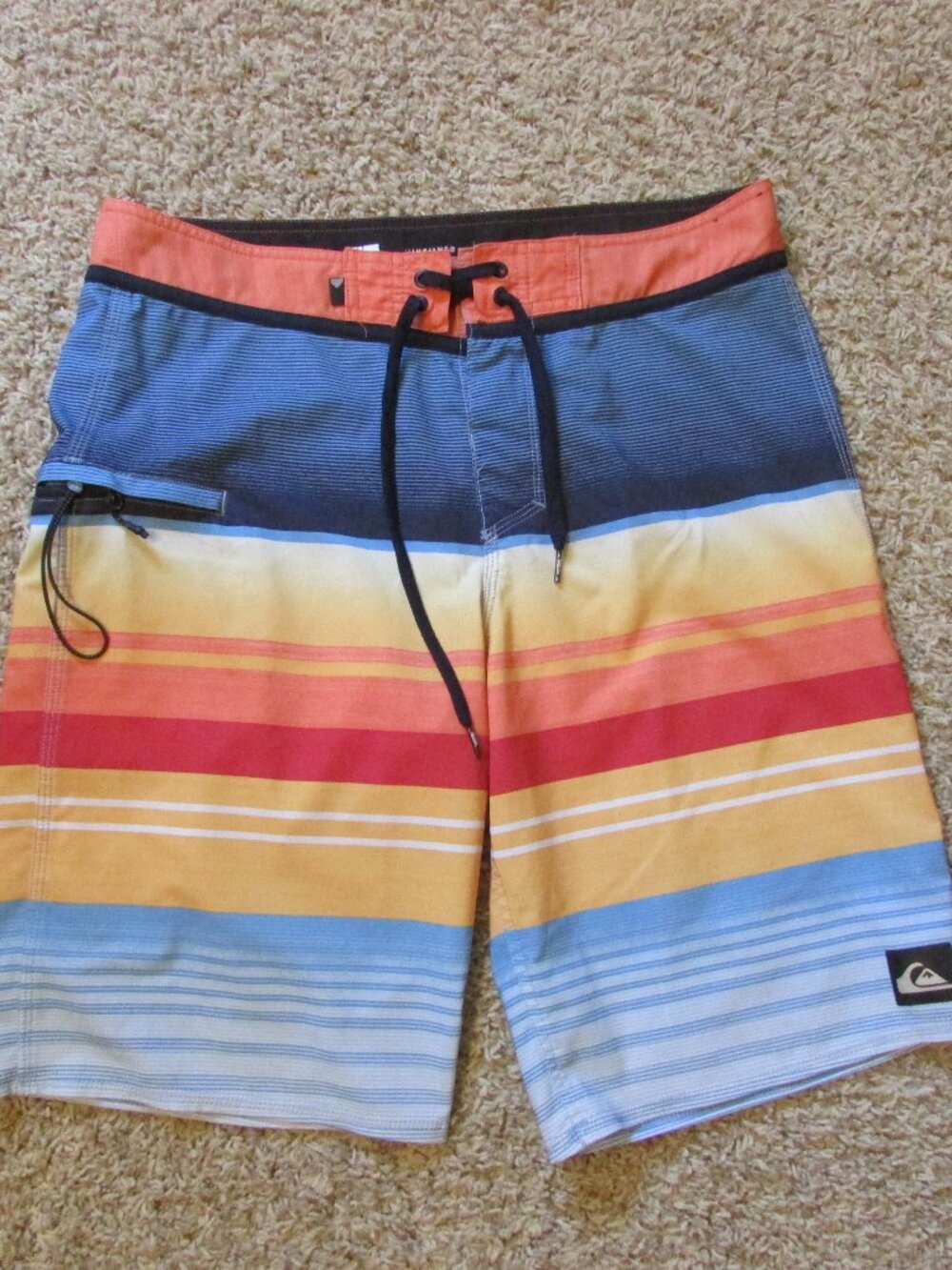 Quicksilver 32 Blue Orange Yellow Board Shorts Like New Zip Pocket Swim Shorts
